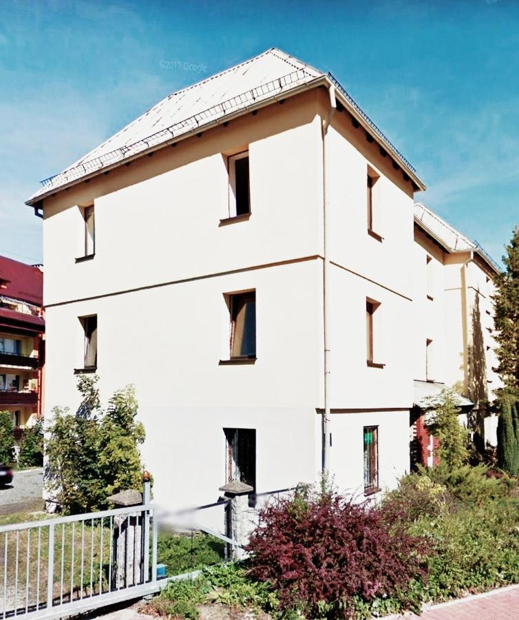 Stronski Apartment